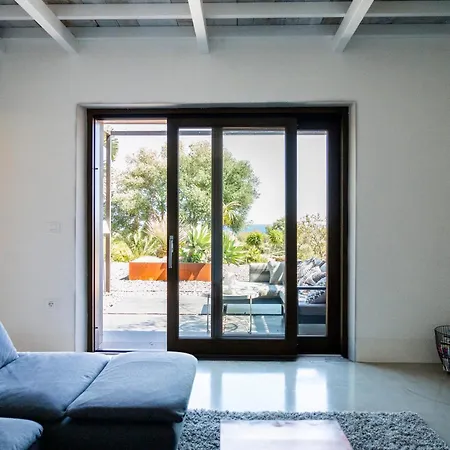 Casa Mira