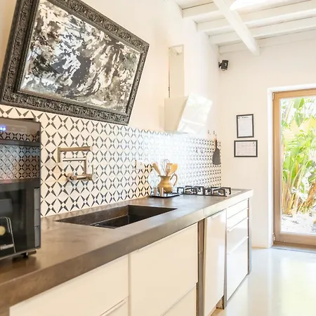 Casa Mira أروسييْ