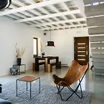 Casa Mira